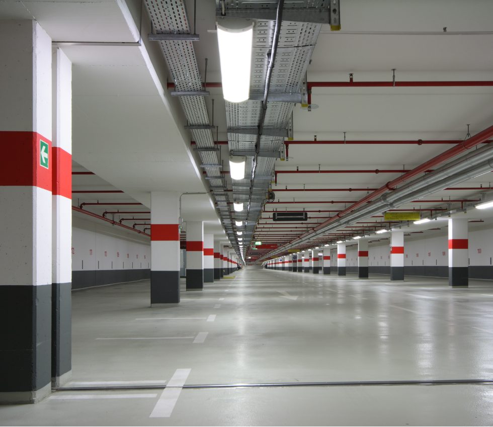 Komponenten und Technik: Brandgasventilatoren und Stromversorgung